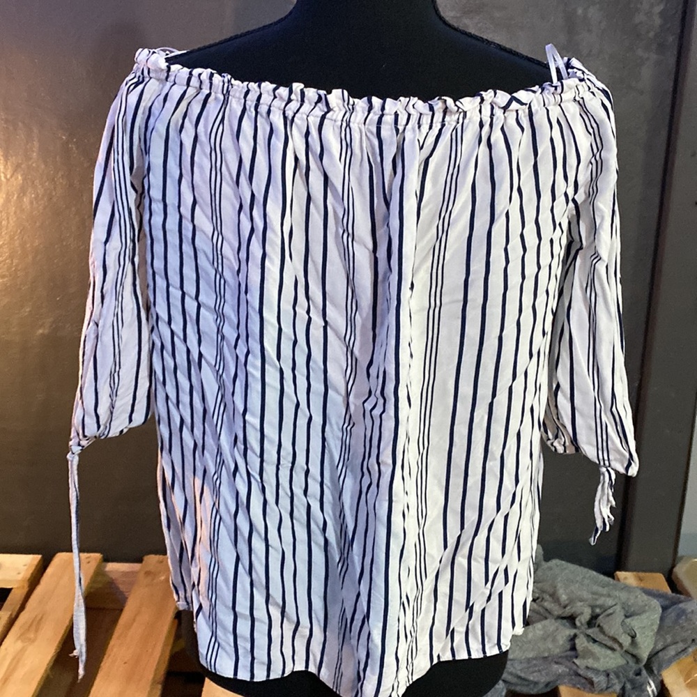 F & F.
US size 8 - Picture 5 of 7